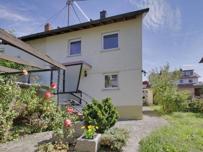 Ihr neues Familiendomizil am Feldrand: Ein Zuhause mit viel Potenzial