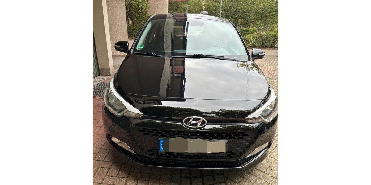 Hyundai i20 104.300 km 6.200 € Sindelfingen 71063
