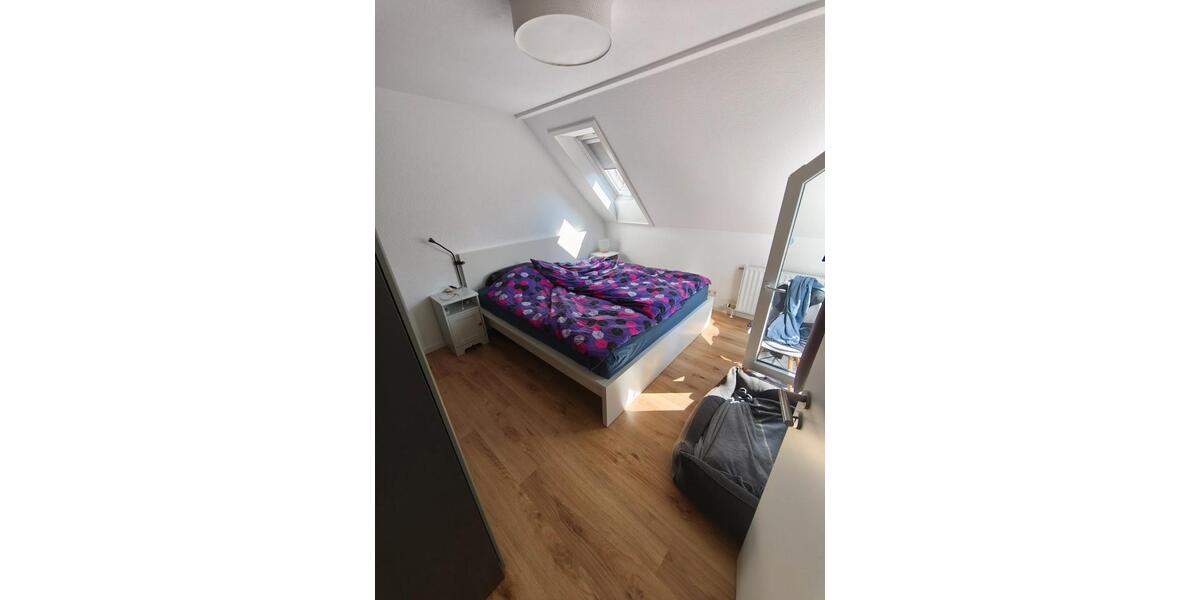 Dachgeschoßwohnung Fellbach Oeffingen - 4.5 Zimmer, 99 m&sup2;, 435.000&euro; | Angebot:26238119