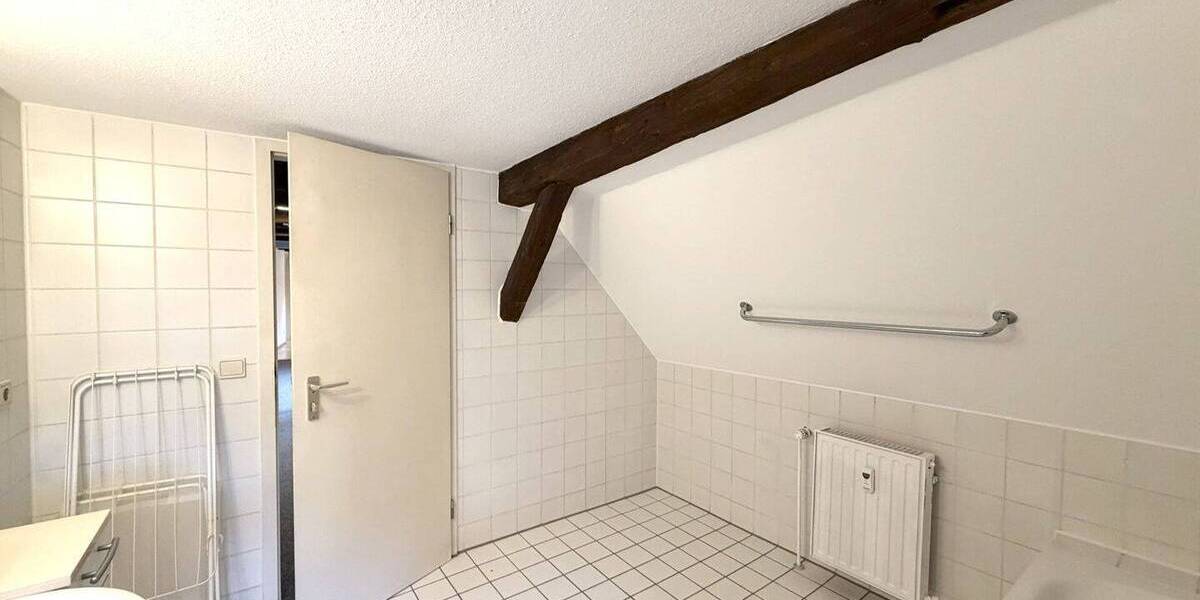 Etagenwohnung Esslingen am Neckar Stadtmitte - 3 Zimmer, 105 m&sup2;, 1.400&euro; | Angebot:26806852