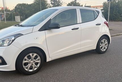 Hyundai i10 62.000 km 5.350 &euro; Fellbach - Stuttgart 70736