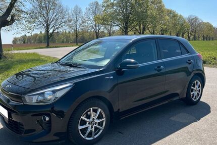 Kia Rio 92.000 km 9.900 &euro; Grafenau 71120