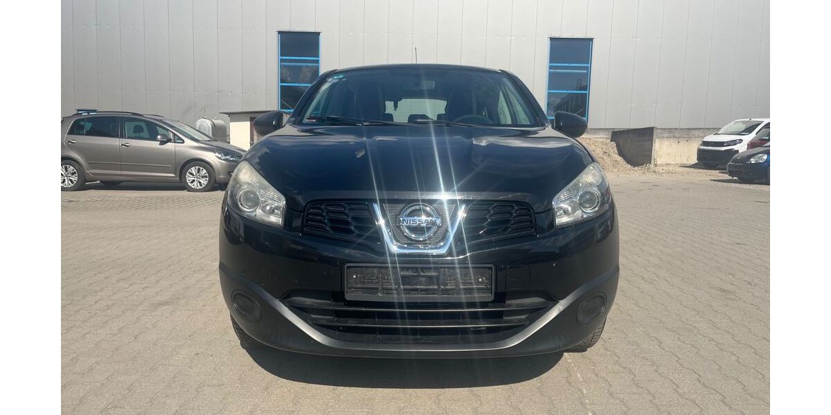 Nissan Qashqai 205.800 km 3.999 &euro; Holzgerlingen 71088