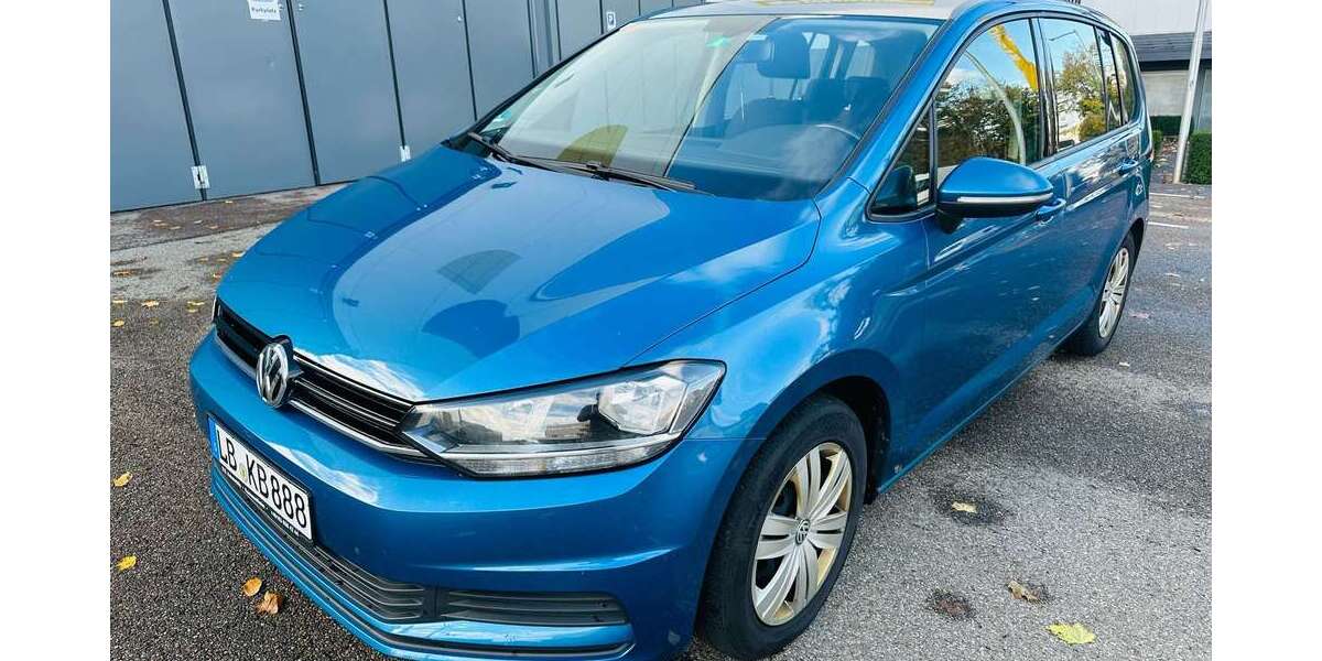 VW Touran 222.000 km 9.900 € Remseck 71686