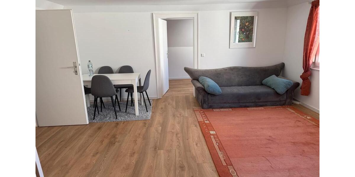 Dachgeschoßwohnung Stuttgart Luginsland - 2 Zimmer, 55 m&sup2;, 1.050&euro; | Angebot:26055807