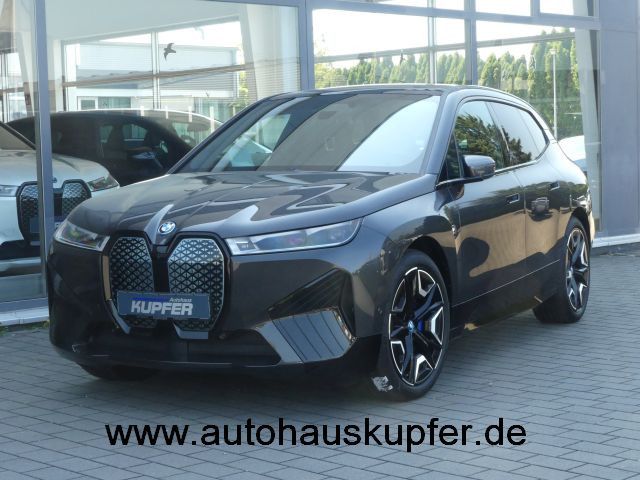 BMW iX 27.860 km 64.400 &euro; Vaihingen / Enz 71665
