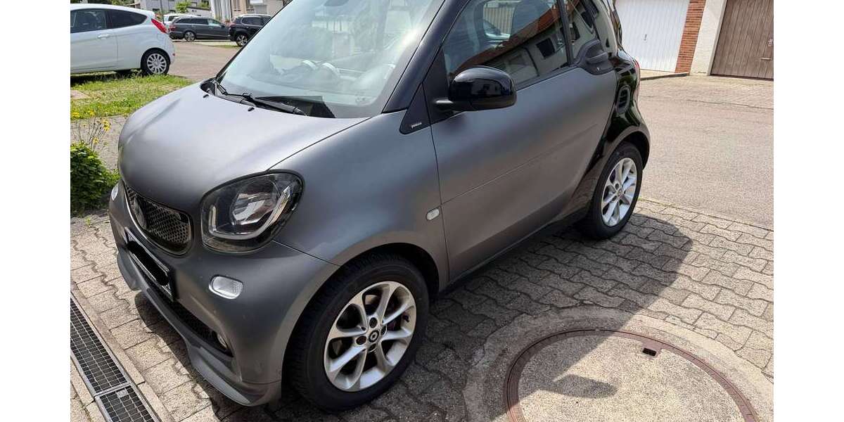 Smart forTwo 118.143 km 6.999 &euro; Stuttgart, Landeshauptstadt 70327