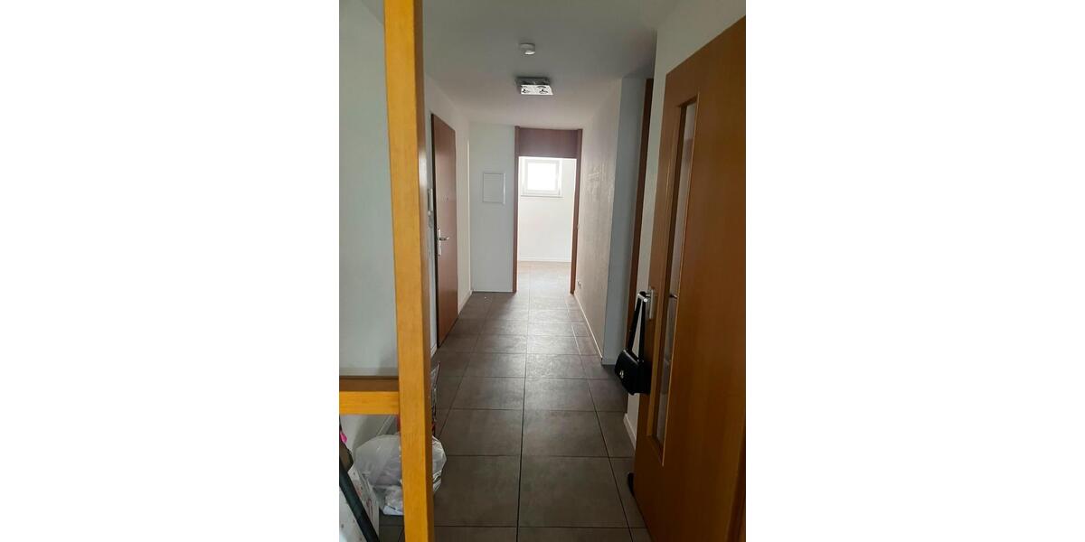 Etagenwohnung Stuttgart Bad Cannstatt - 3 Zimmer, 81 m&sup2;, 420.000&euro; | Angebot:26885480