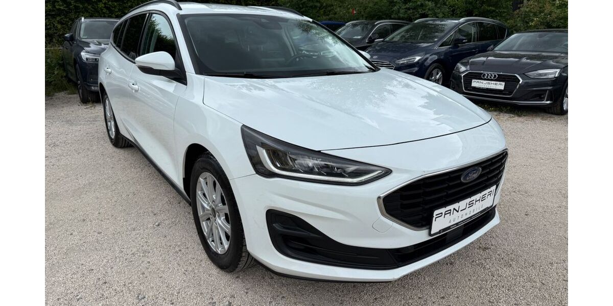 Ford Focus 136.000 km 11.399 € Stuttgart-Möhringen 70567