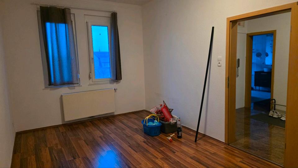 Erdgeschoßwohnung Stuttgart Zuffenhausen - 3 Zimmer, 80 m&sup2;, 1.170&euro; | Angebot:25446940