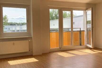 Wohnung zum Mieten in Chemnitz 700 € 123.84 m²