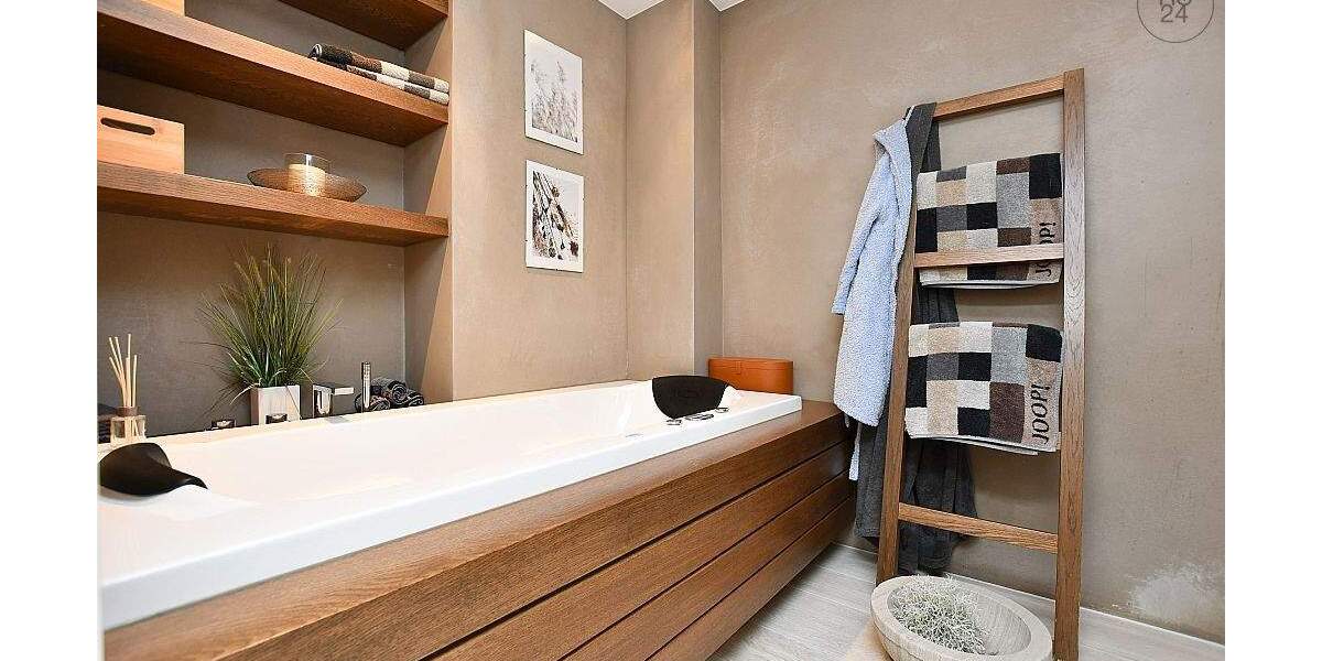 Etagenwohnung Stuttgart Ost - 2 Zimmer, 63 m&sup2;, 1.590&euro; | Angebot:25249500