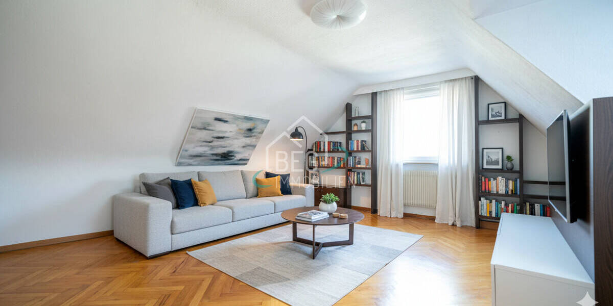 Etagenwohnung Esslingen am Neckar Stadtmitte - 4 Zimmer, 103 m&sup2;, 324.900&euro; | Angebot:26244026