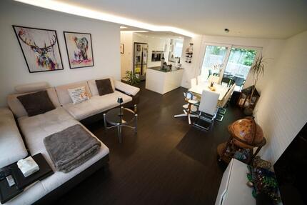 Sehr schöne 4-Zimmer-EG-Wohnung mit gehobener Innenausstattung un
