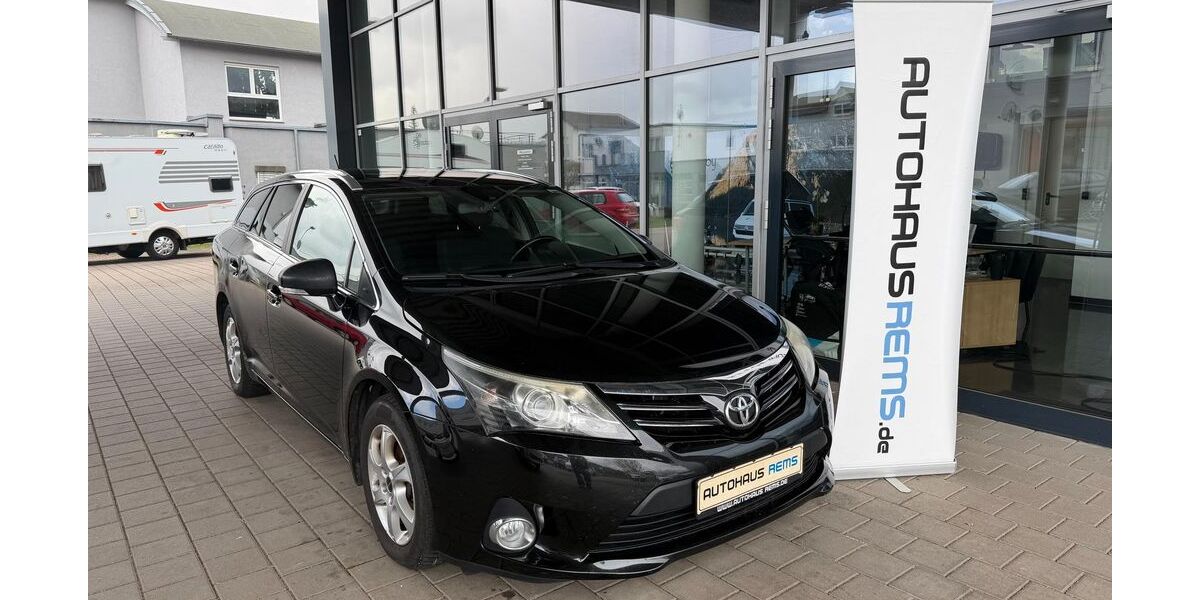 Toyota Avensis 245.000 km 4.000 &euro; Winterbach 73650