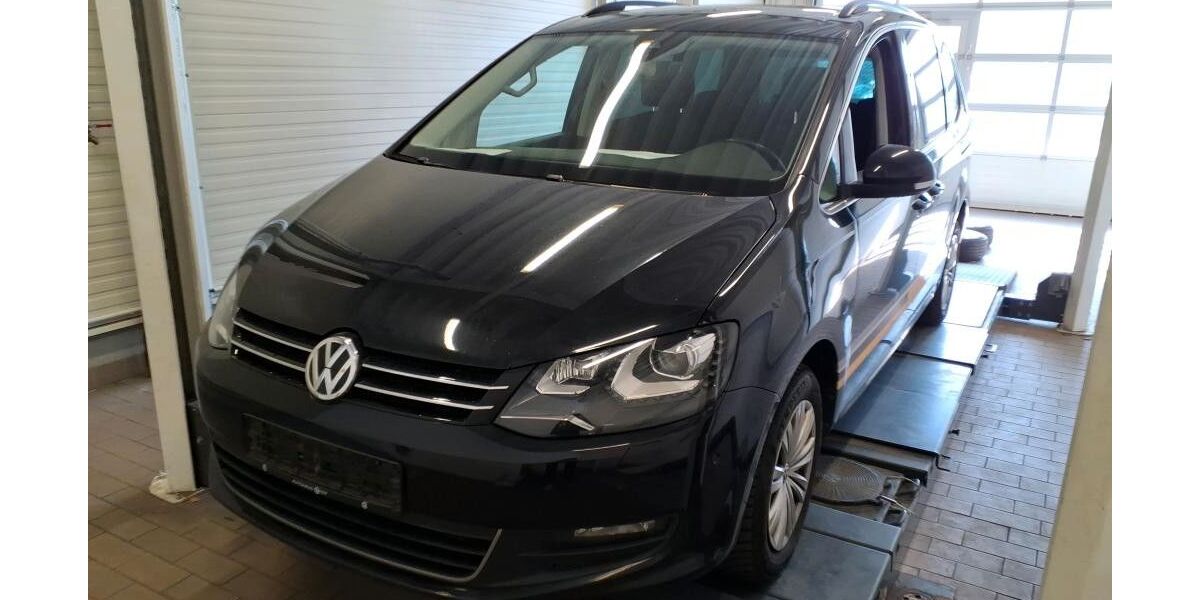 VW Sharan 145.878 km 22.990 &euro; Weinstadt 71384