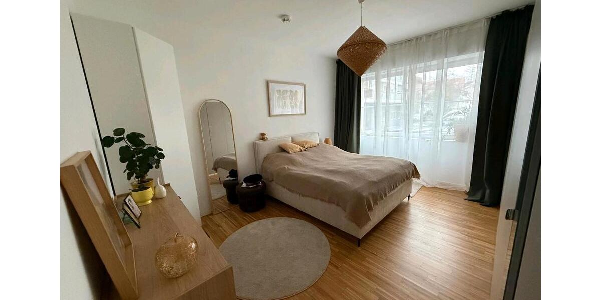 Erdgeschoßwohnung Stuttgart Bad Cannstatt - 4 Zimmer, 123 m&sup2;, 2.088&euro; | Angebot:26350152