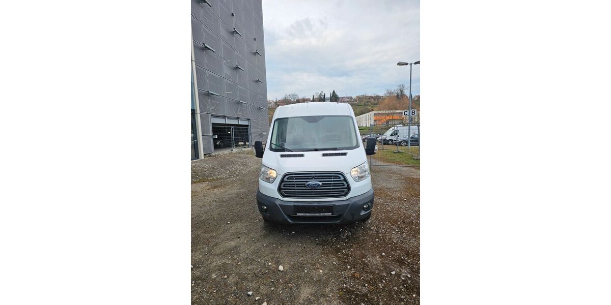 Ford Transit 207.800 km 9.499 € Stuttgart 70376