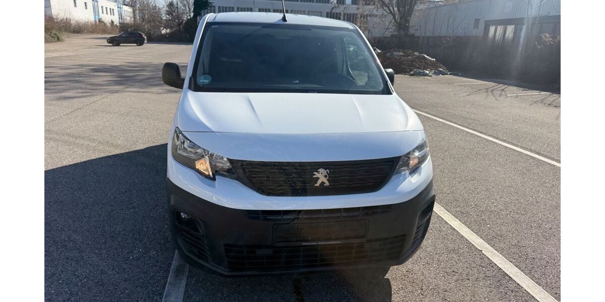 Peugeot Partner 105.000 km 7.790 &euro; Stuttgart 70178