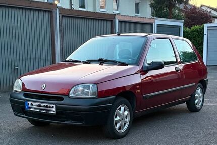 Renault Clio 140.000 km 1.500 &euro; Stuttgart 70567