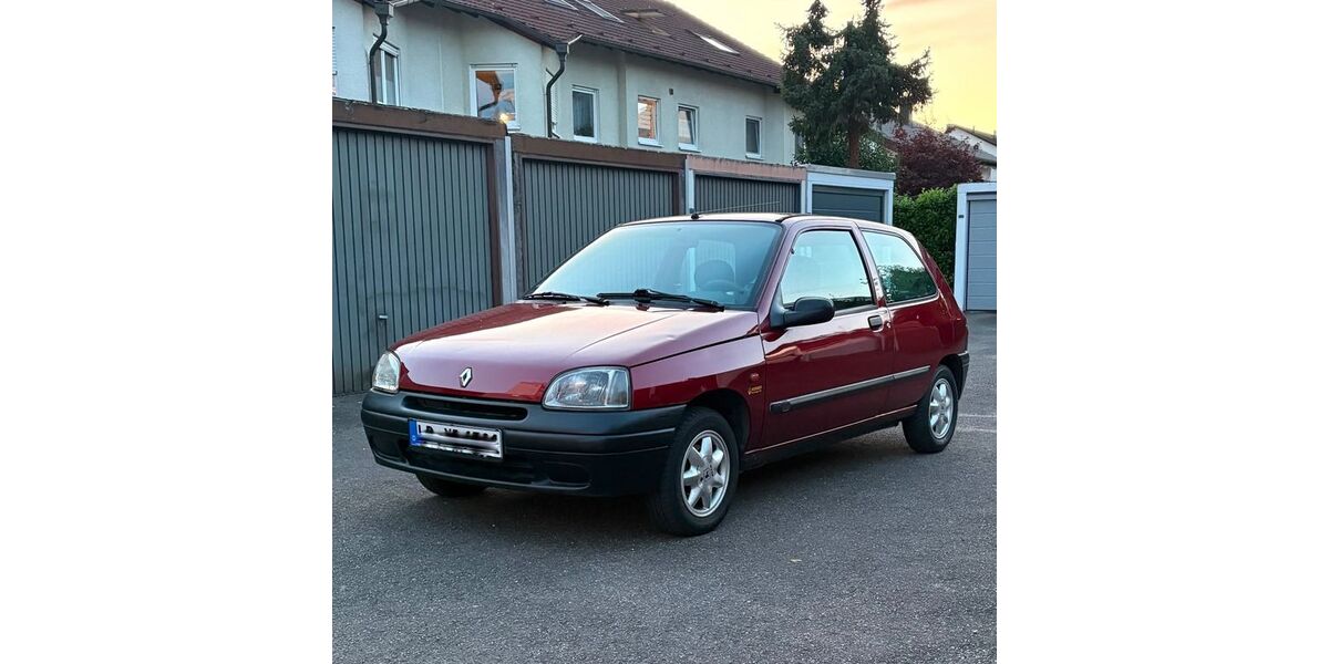 Renault Clio 140.000 km 1.500 &euro; Stuttgart 70567