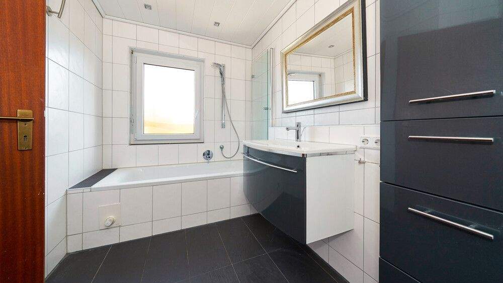 Sie suchen das Besondere? 3-Zimmer-Wohnung mit Balkon und individuellem Grundriss! 3 zimmer