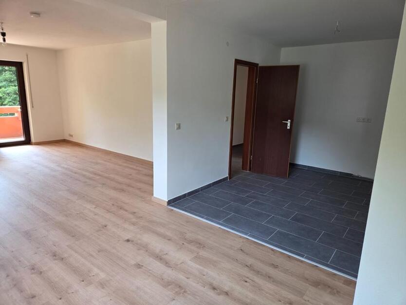 Großzügige 4-Zimmer-Eigentumswohnung mit Balkon