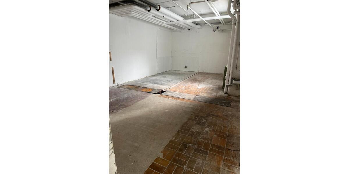 Gewerbefläche Halle Lager zimmer