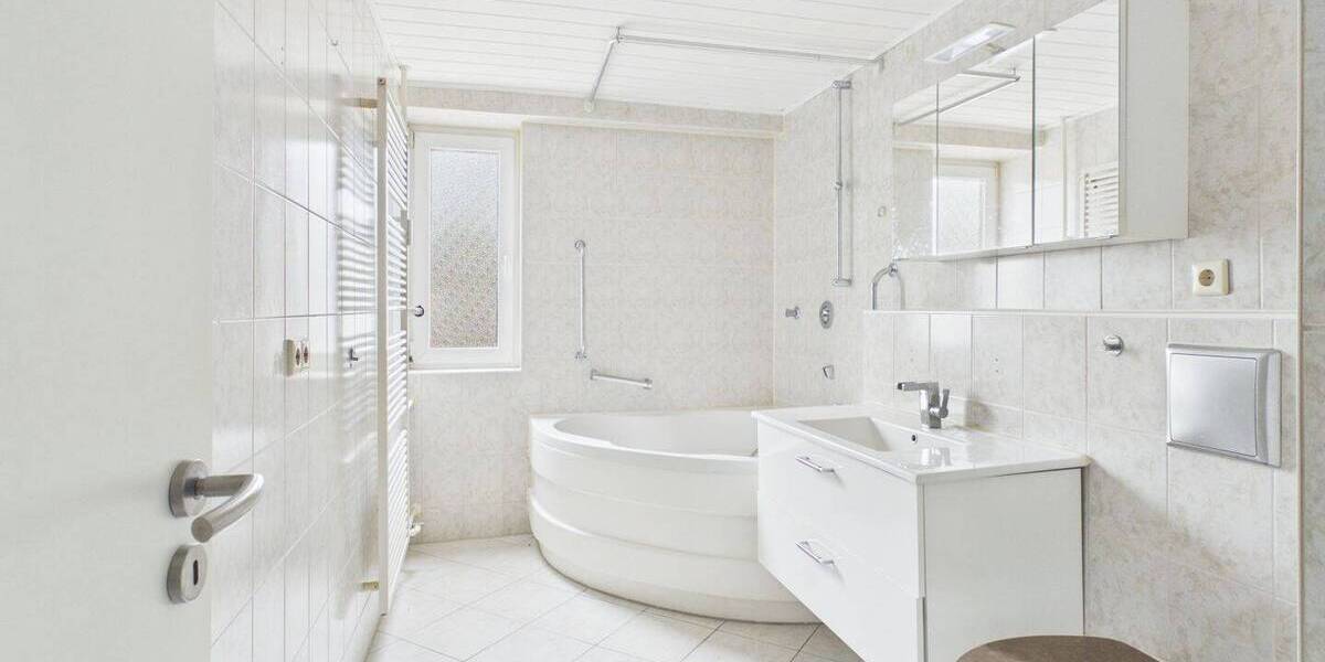 Etagenwohnung Stuttgart Bad Cannstatt - 3 Zimmer, 79 m&sup2;, 280.000&euro; | Angebot:26881612