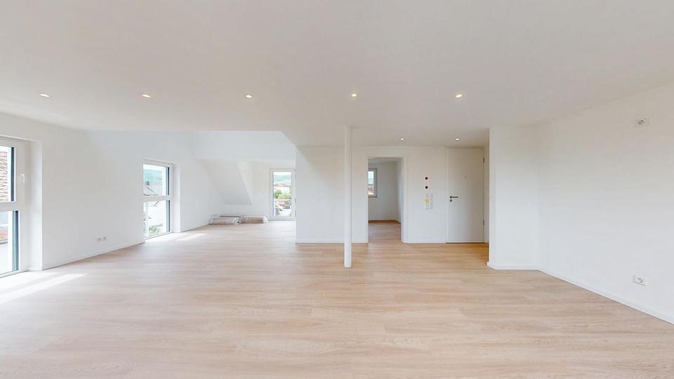 Dachgeschoßwohnung Kernen im Remstal - 4.5 Zimmer, 100 m&sup2;, 1.980&euro; | Angebot:26611006