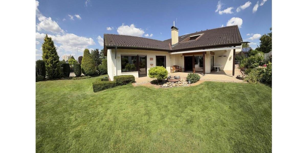 Einfamilienhaus Bietigheim-Bissingen Bissingen - 6 Zimmer, 210 m&sup2;, 1.800&euro; | Angebot:25174659