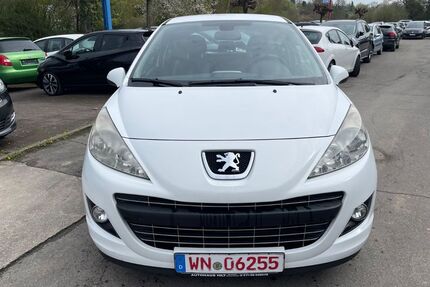 Peugeot 207 190.000 km 900 &euro; Marbach am Neckar 71672
