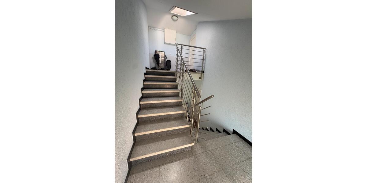 Dachgeschoßwohnung Stuttgart Feuerbach - 2.5 Zimmer, 55 m&sup2;, 184.000&euro; | Angebot:26738735