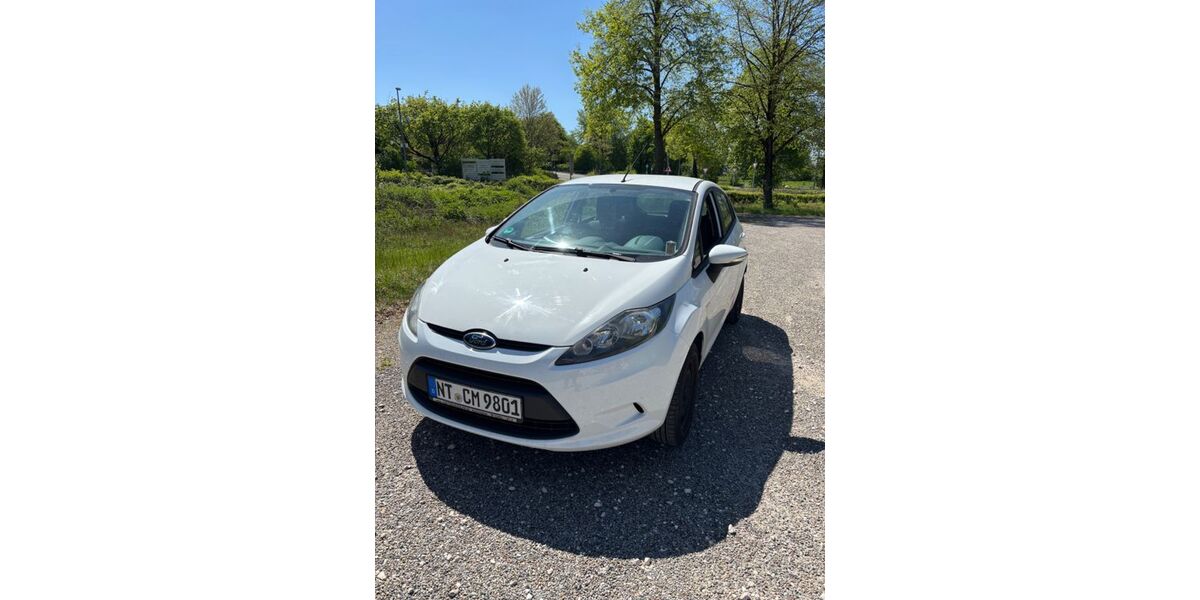 Ford Fiesta 80.000 km 2.200 &euro; Wendlingen am Neckar 73240