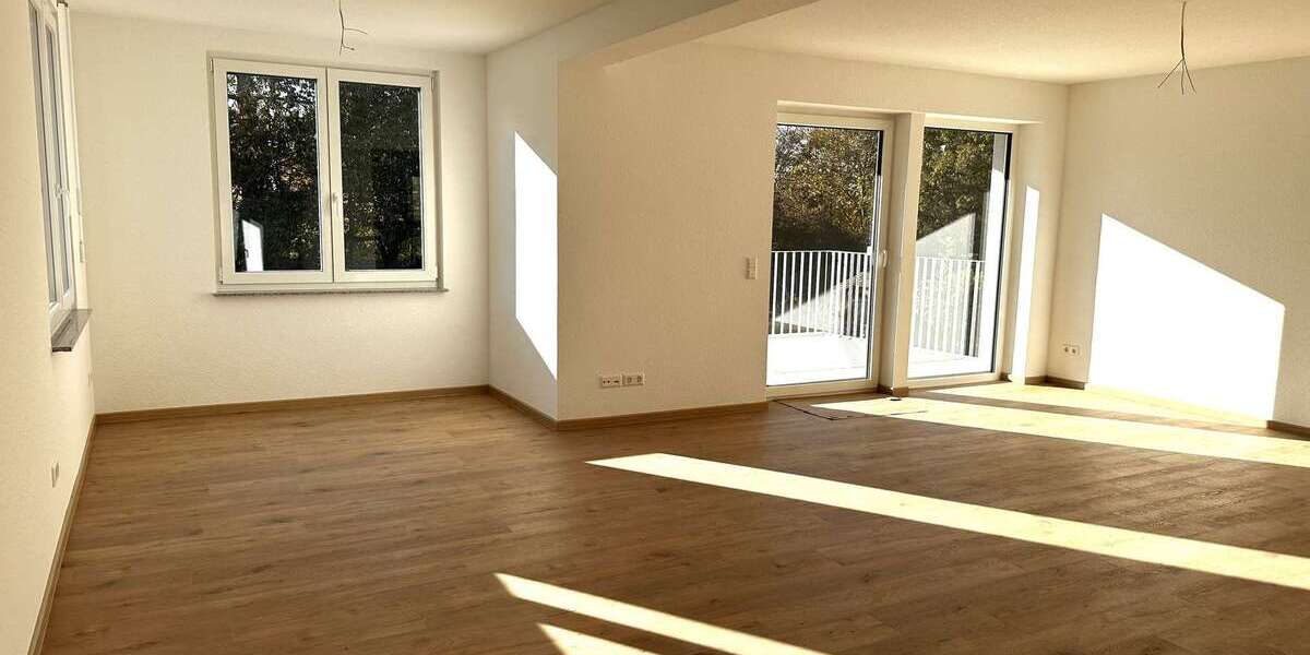 Etagenwohnung Esslingen Pliensauvorstadt - 4 Zimmer, 108 m&sup2;, 1.750&euro; | Angebot:27023259
