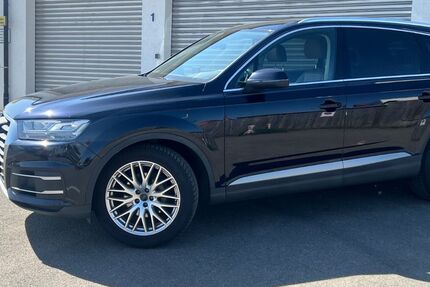 Audi Q7 149.850 km 21.950 &euro; Hildrizhausen /Stuttgart 71157