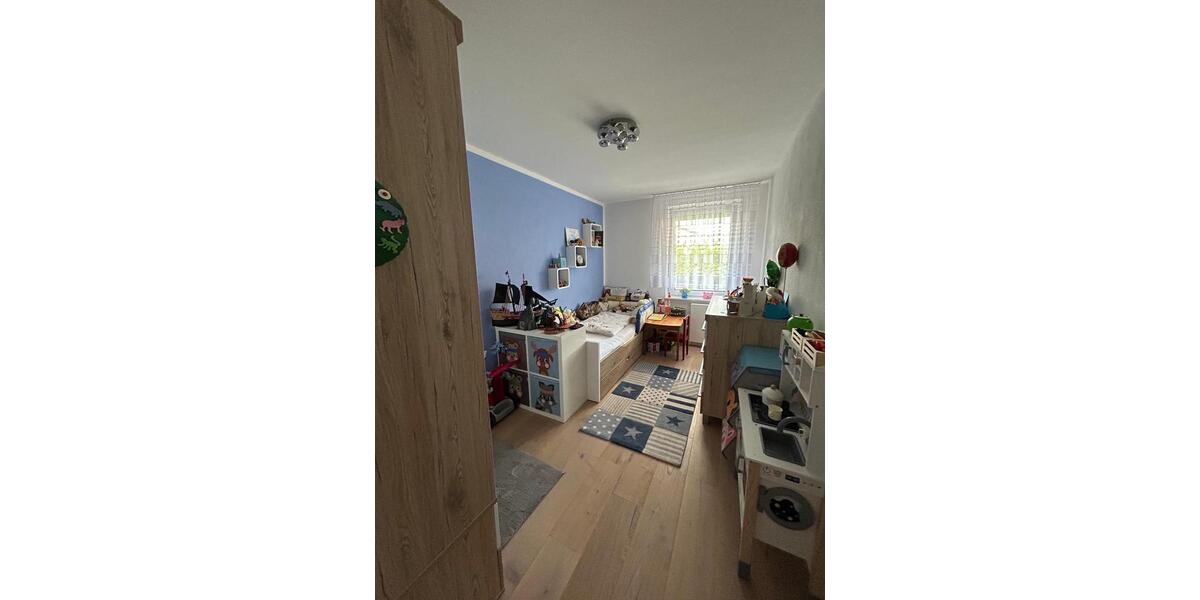 Dachgeschoßwohnung Böblingen Dagersheim - 4 Zimmer, 89 m&sup2;, 350.000&euro; | Angebot:26416729