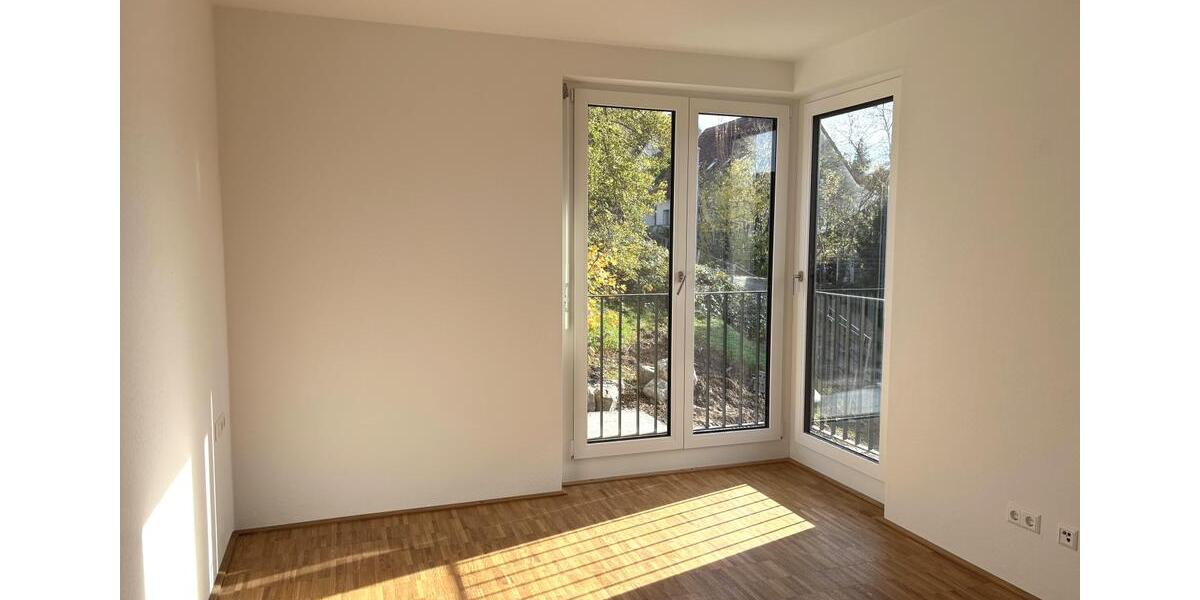 Erdgeschoßwohnung Leonberg - 4 Zimmer, 101 m&sup2;, 1.822&euro; | Angebot:23714099