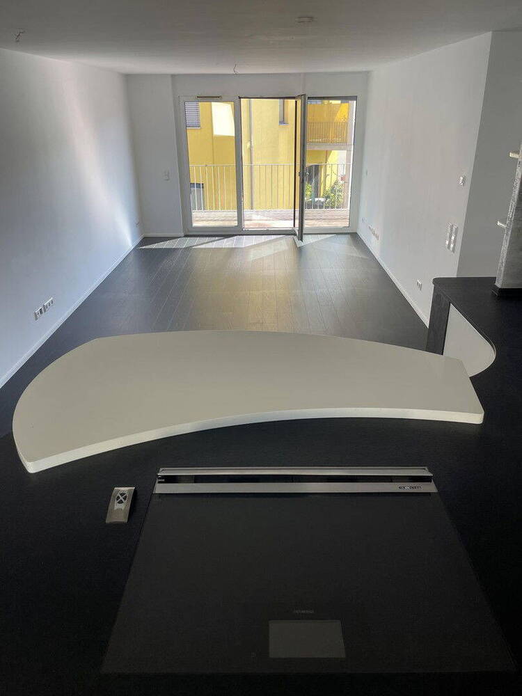 4 Zimmer NeubauWohnung mit Südbalkon, Tiefgarage, Einbauküche und Jacuzzi