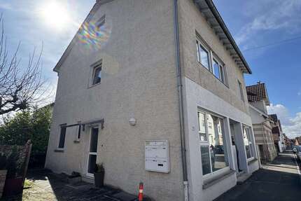 Haus zum Kaufen in Ostfildern 749.000 € 300 m² 12 zimmer