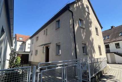 Haus Stuttgart Zuffenhausen - 8 Zimmer, 112 m&sup2;, 430.000&euro; | Angebot:27143108
