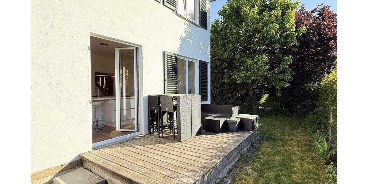 Einfamilienhaus Stuttgart Sillenbuch - 6 Zimmer, 201 m&sup2;, 5.200&euro; | Angebot:25215152