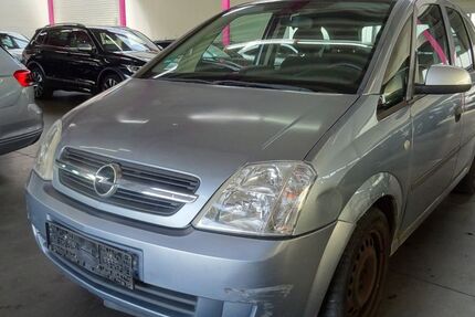 Opel Meriva 170.000 km 750 € Holzgerlingen bei Stuttgart 71088