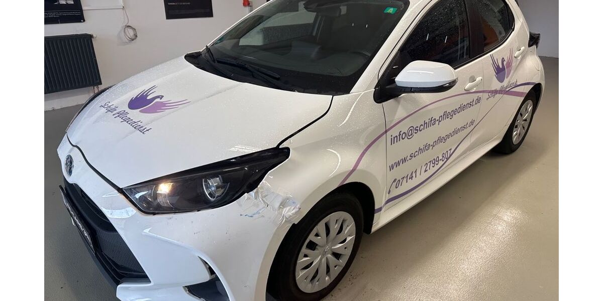 Toyota Yaris 79.593 km 14.990 € LEONBERG 71229