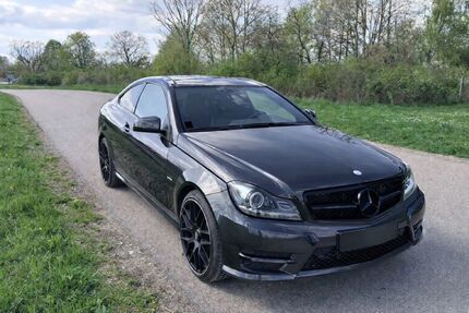 Mercedes-Benz C 180 136.000 km 16.400 &euro; Ostelsheim 75395