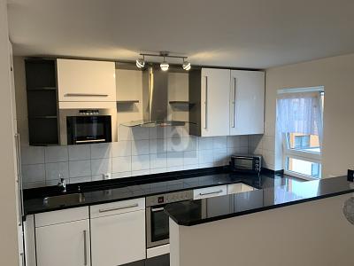 HELL UND VOLL AUSGESTATTET MIT 3 BALKONEN - Einfamilienhaus Stuttgart Stuttgart-Nord Nord | Angebot:26984318
