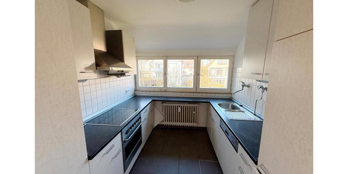 Dachgeschoßwohnung Stuttgart Botnang - 3 Zimmer, 93 m&sup2;, 1.150&euro; | Angebot:25414797