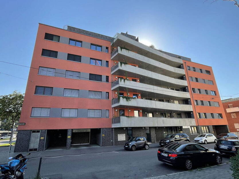4 Zimmer NeubauWohnung mit Südbalkon, Tiefgarage, Einbauküche und Jacuzzi