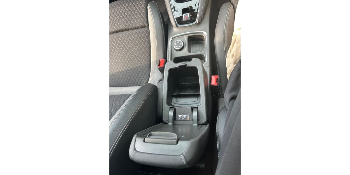 Opel Grandland (X) 43.000 km 18.000 &euro; Stuttgart 70435