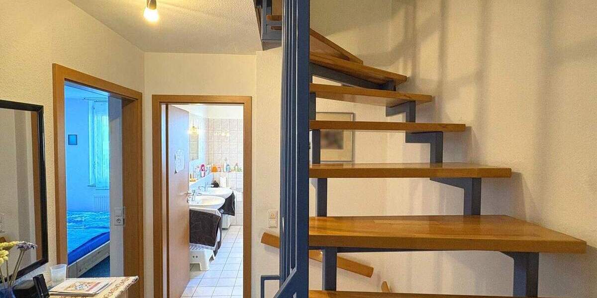 Reihenmittelhaus Stuttgart Vaihingen - 6 Zimmer, 150 m&sup2;, 729.000&euro; | Angebot:25781237